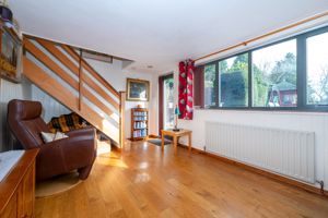 Garden room- click for photo gallery